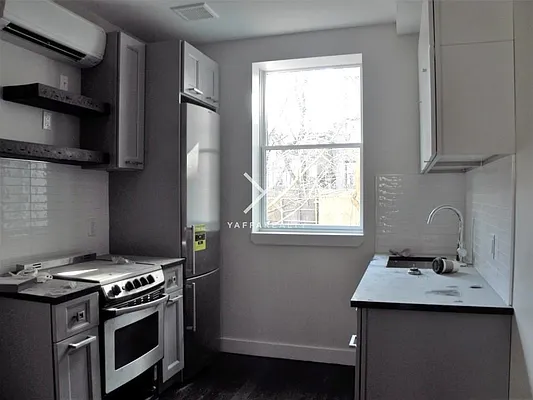 Rented by Yaffa Realty LLC | media 27