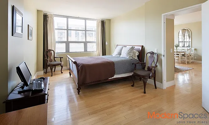 Sold by Modern Spaces | media 2