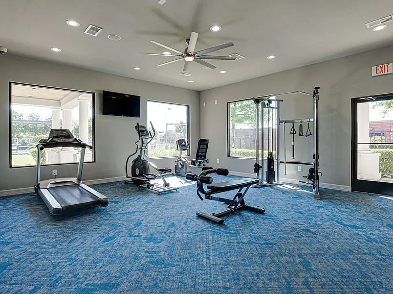 Highland Luxury Living — Photo 22