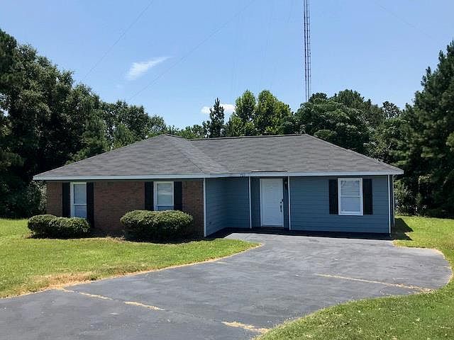 1st image of 723 Black Oak Dr