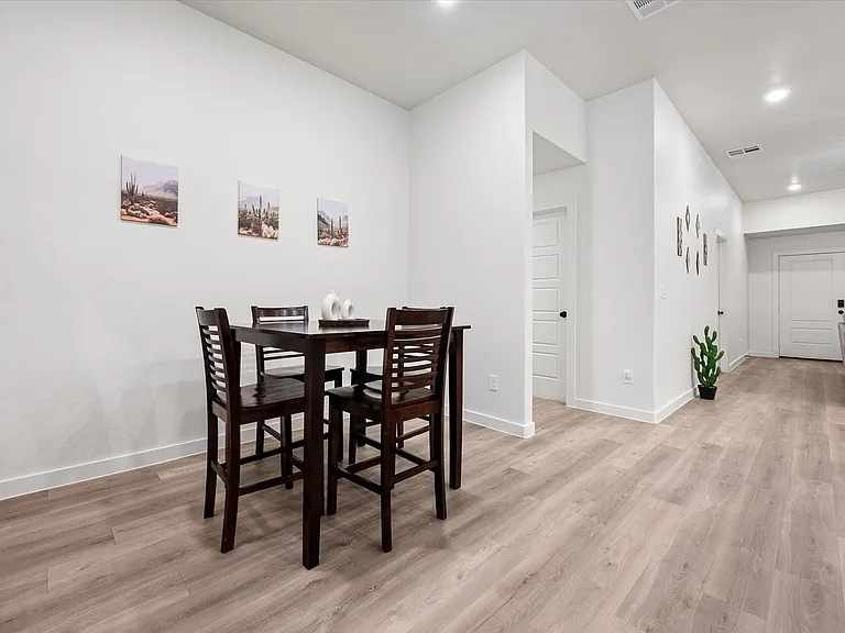 2133 Langford Ave — Photo 16