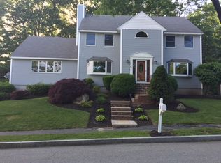 4 Bald Hill Ln, Peabody, MA 01960