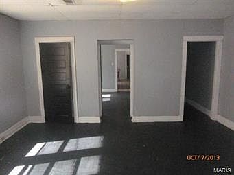 5th image of 3457 California Ave