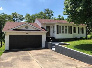 1320 N 5th St, Festus, MO 63028