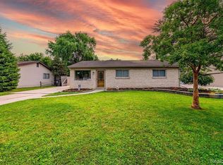13201 Pine St, Taylor, MI 48180