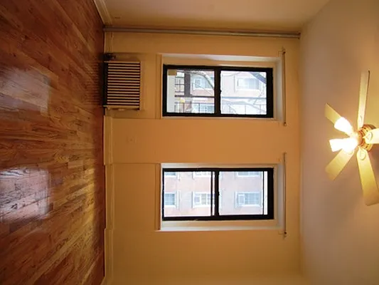 Rented by Mark David | media 23