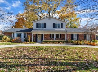 3033 Mildred St, Wayne, MI 48184