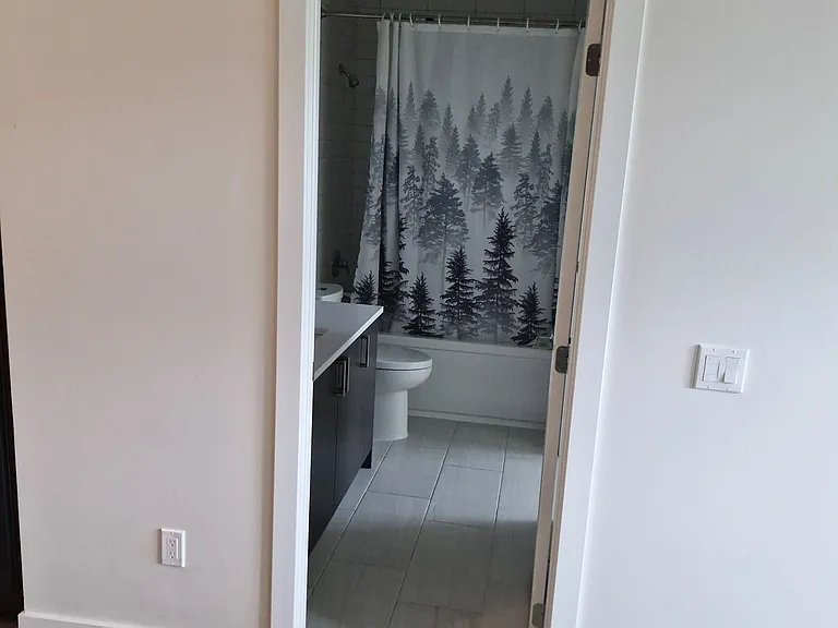 360 Deschatelets Ave #104 — Photo 22