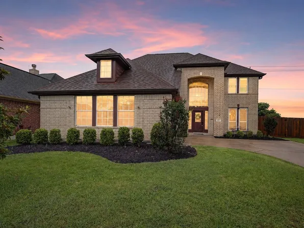 10913 Sycamore Dr N, La Porte, TX 77571