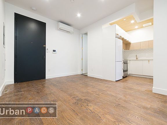 4th image of 140 Martense St #3