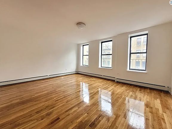 2nd image of 3824 Broadway #3