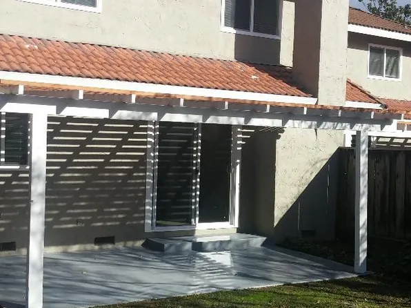 130 Brenton Ct, Mountain View, CA 94043