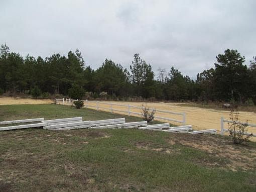 4th image of 523 Coit Chapman Ln
