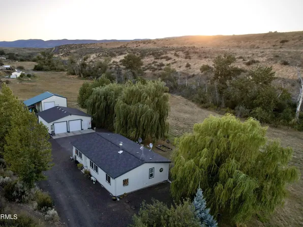 17670 Cottonwood Canyon Rd, Yakima, WA 98908
