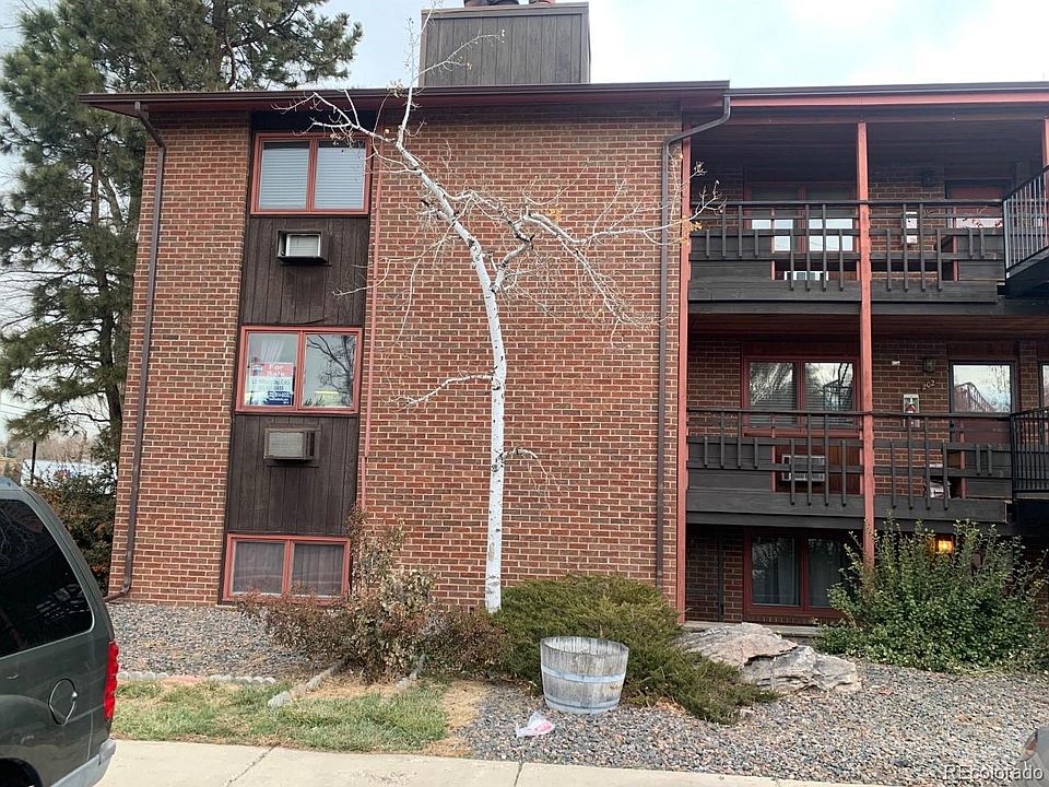 1st image of 1370 Estes St APT 201
