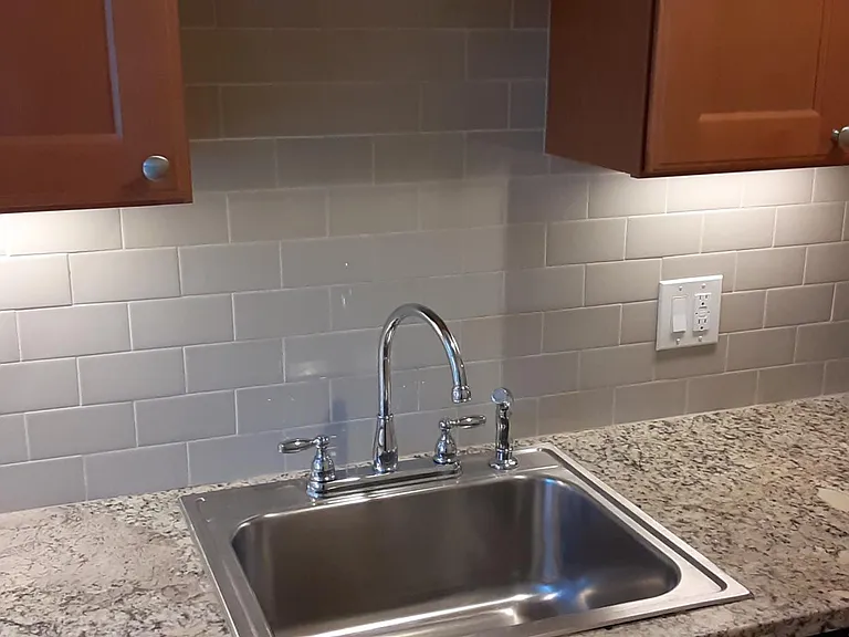 Hawthorne Gardens Apartments — Photo 11