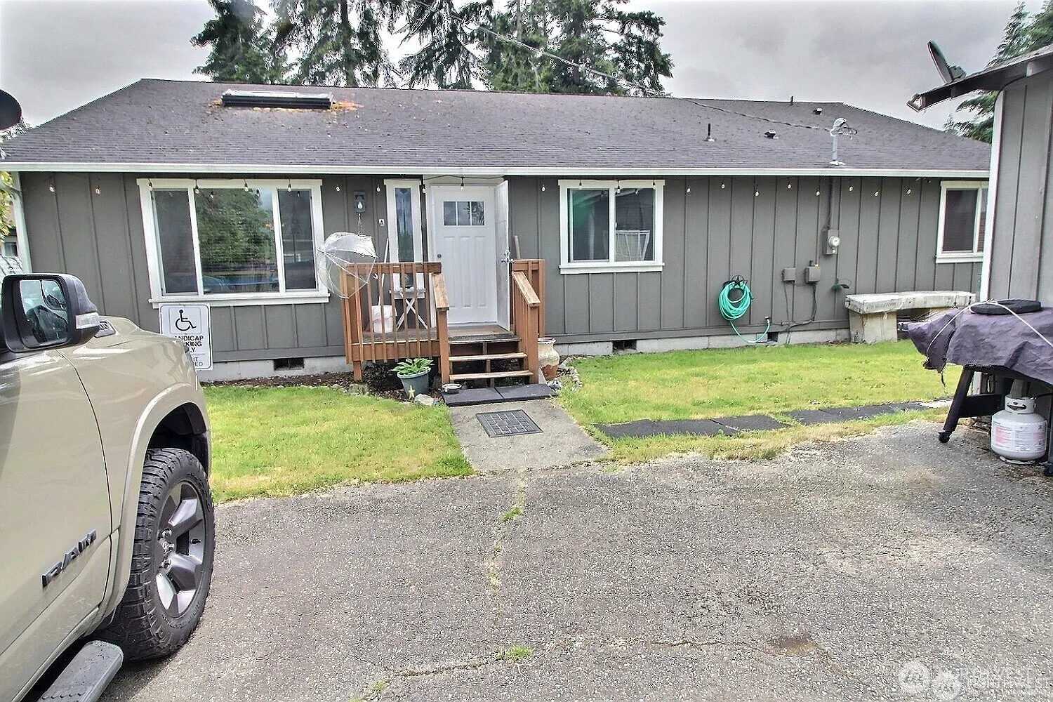 774 132nd Street S photo 1