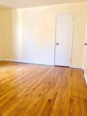 Rented by New York Residence | media 27