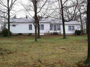 1660 W 635 N, Howe, IN 46746