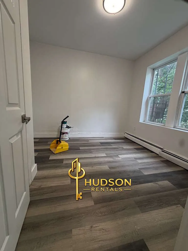 2 bed, 800 sqft, $1,850 — Photo 4