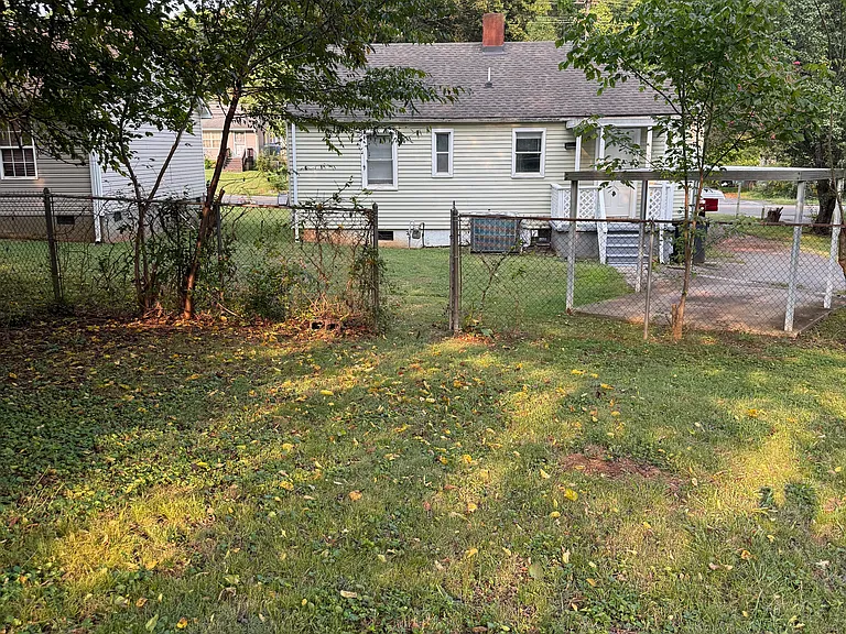 1809 Wilder Pl — Photo 4