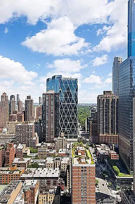 Rented by R New York | media 32