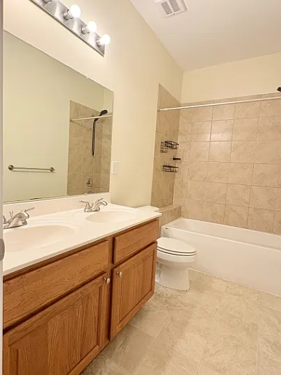 62 Windgate Cir #102 — Photo 18