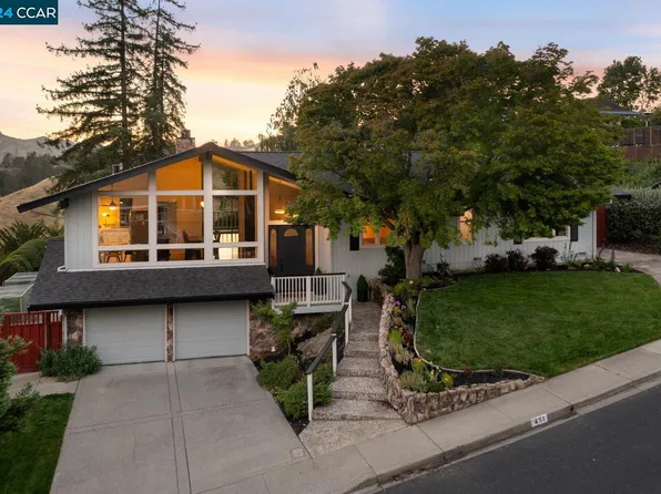 451 Fernwood Dr, Moraga, CA 94556