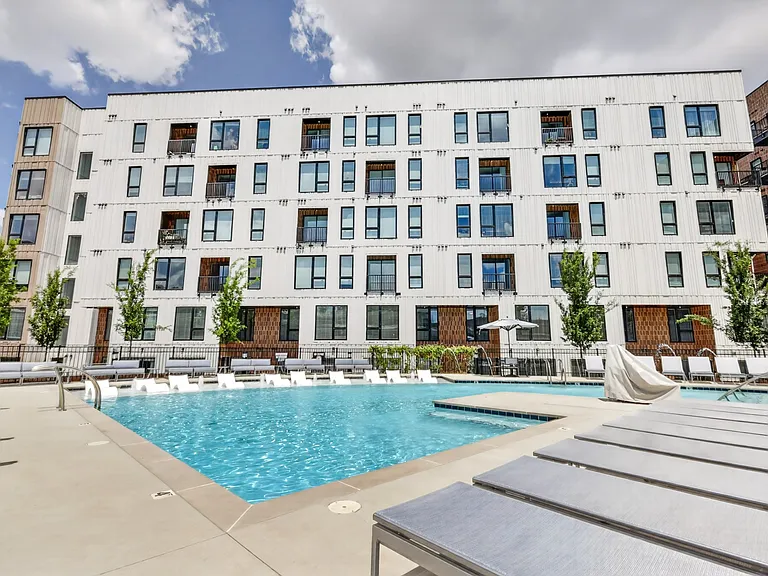 The Chartwell at Marathon Village — Photo 37