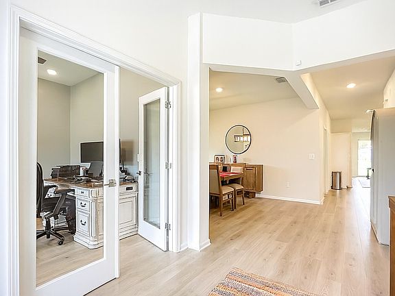 4th image of 55 Silver Heron Way