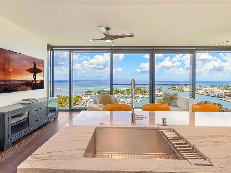 1100 Ala Moana Blvd #1401 — Photo 7