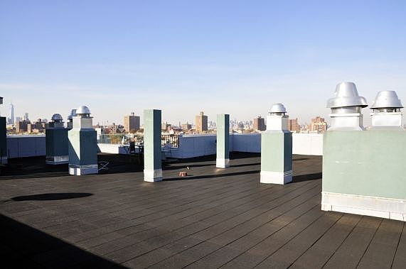 4th image of 1078 Fulton St #7HKF