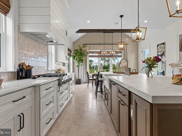 145 Lexington Mnr, Glenmoore, PA 19343