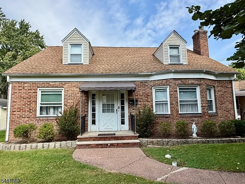 2 bed, 1.0 bath, $2,500 — Photo 1