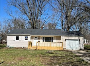 148 Island Dr, Poland, OH 44514
