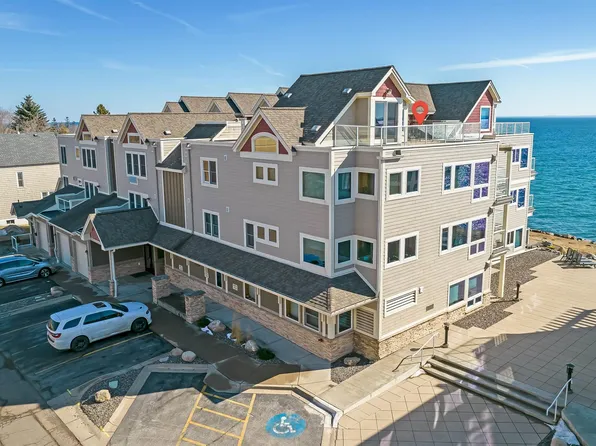 2126 Water St #L306, Duluth, MN 55812