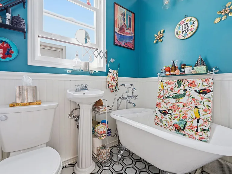 6906 66th Pl — Photo 10
