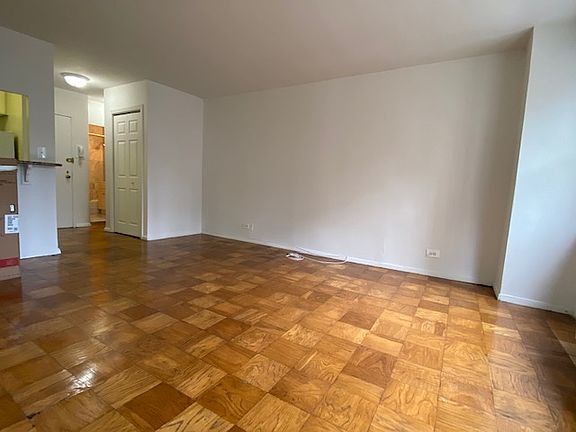 5th image of 300 W 55th St APT 16N