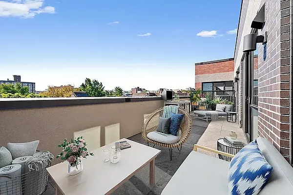 Rented by Living New York | media 18