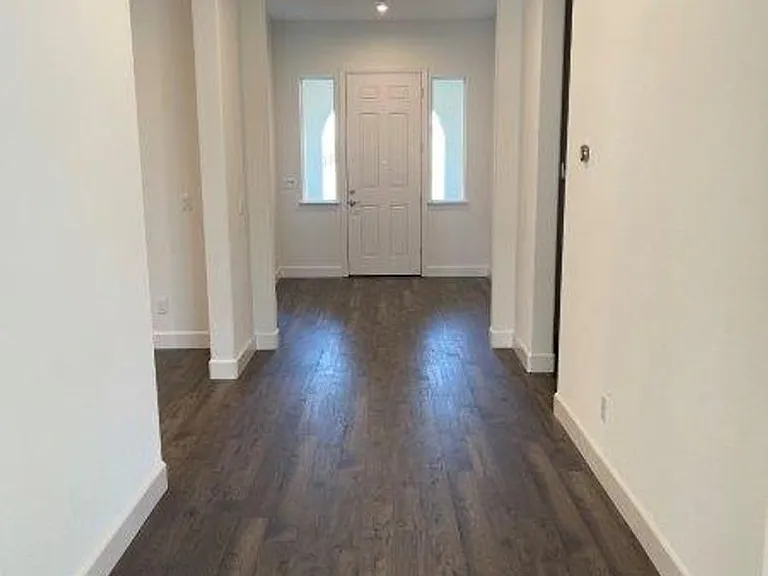 10463 Arnado St — Photo 33