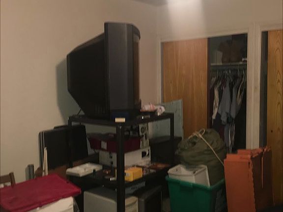 3rd image of 131 Wayfarer Pl