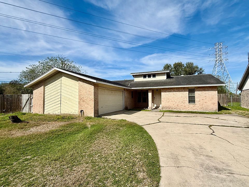 1st image of 2101 Meadowlight Pkwy