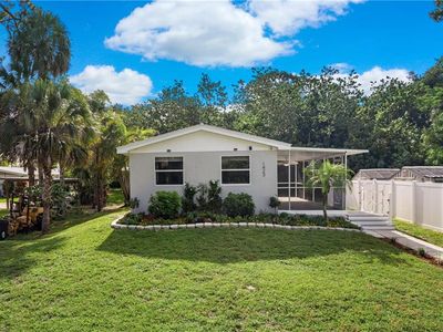 1423 Shadowlawn DR, Naples, FL, 34104