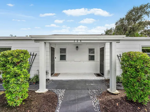 124 MAYFIELD Road #W, Lantana, FL 33462
