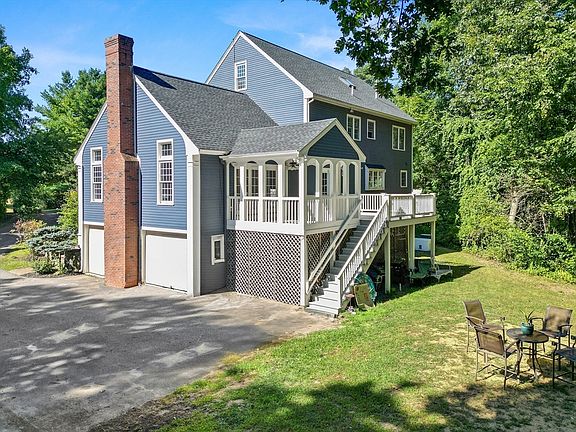 3rd image of 126 Indian Hill St