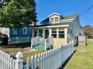 3287 Ridge Rd, Chincoteague Island, VA 23336