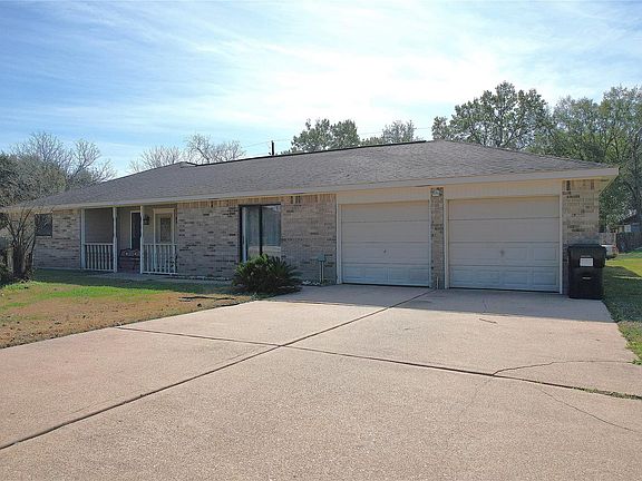 4th image of 22307 Saddlewood Dr