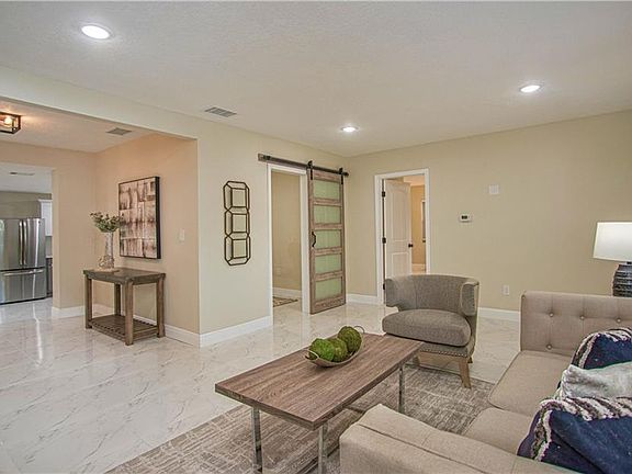 4th image of 4919 Wishart Blvd