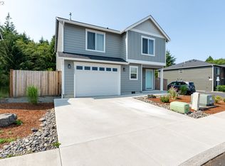 1461 SE Honeysuckle Loop, Warrenton, OR