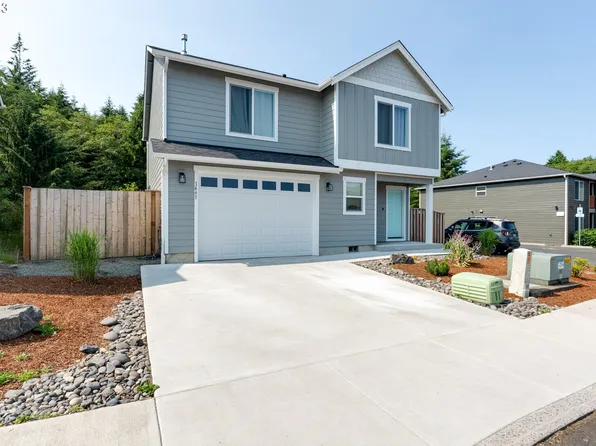 1461 SE Honeysuckle Loop, Warrenton, OR 97146